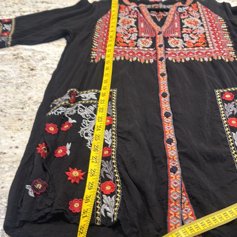 Johnny Was Black Embroidered Women's Top - Picture 12 of 14